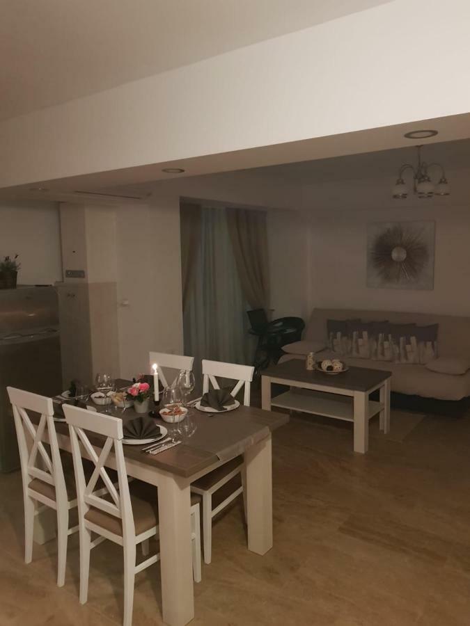 Apartament 2 Camere Ultracentral Ramnicu Valcea Ngoại thất bức ảnh
