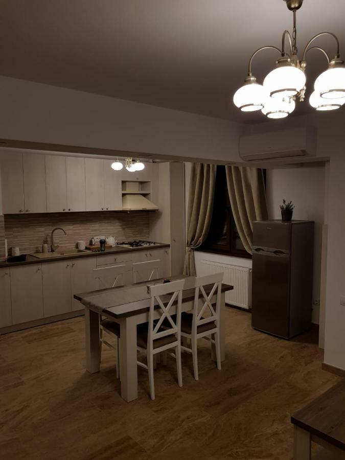 Apartament 2 Camere Ultracentral Ramnicu Valcea Ngoại thất bức ảnh