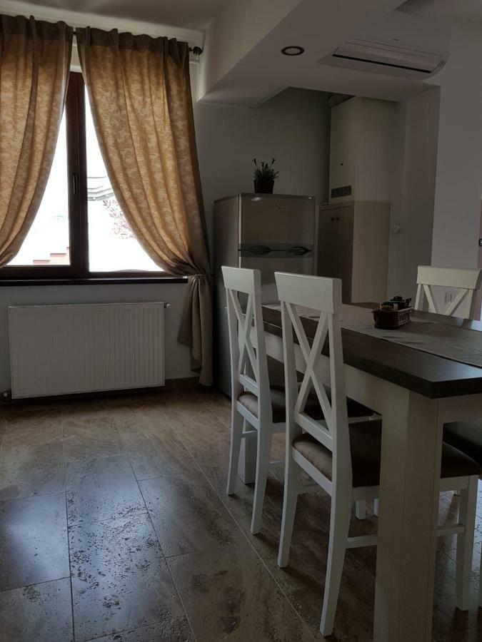 Apartament 2 Camere Ultracentral Ramnicu Valcea Ngoại thất bức ảnh